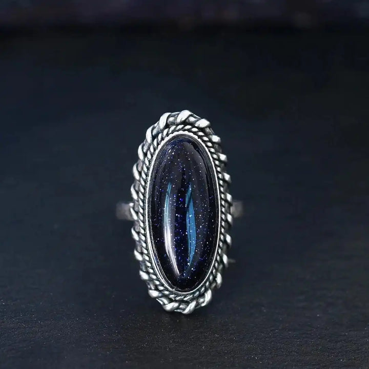 Silver Ring Íde with Blue Sandstone