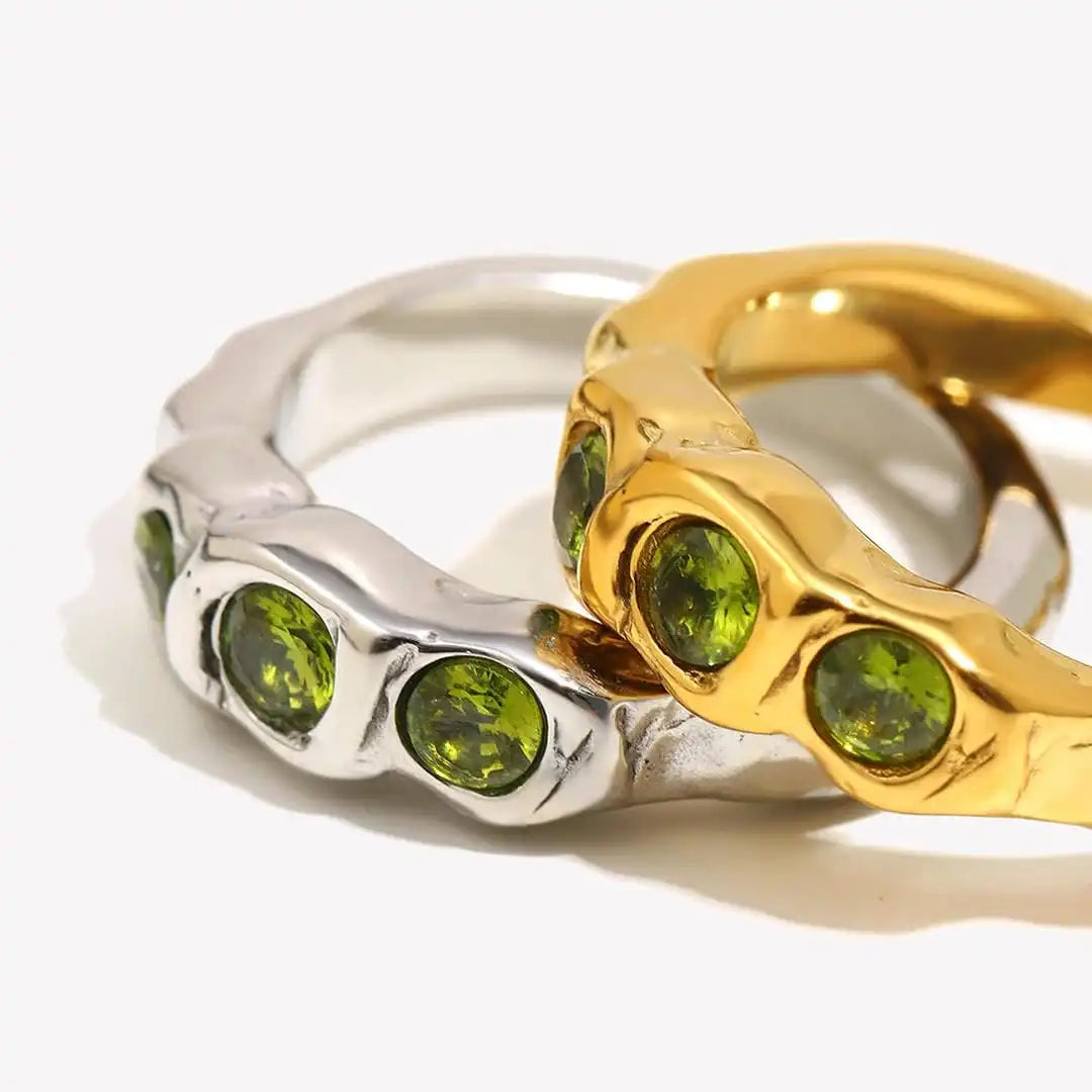 Gold-Plated Ring Deirdre with Peridot