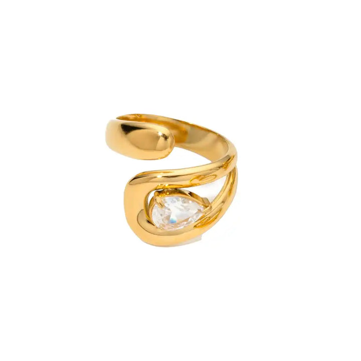 Gold Ring Caoimhe with Teardrop Zirconia