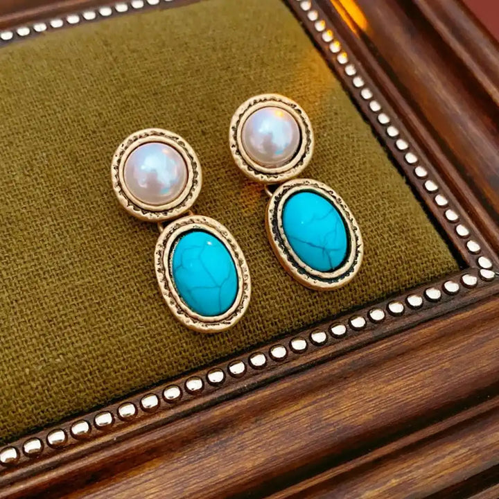 Antique Gold Necklace Set with Turquoise and Pearls