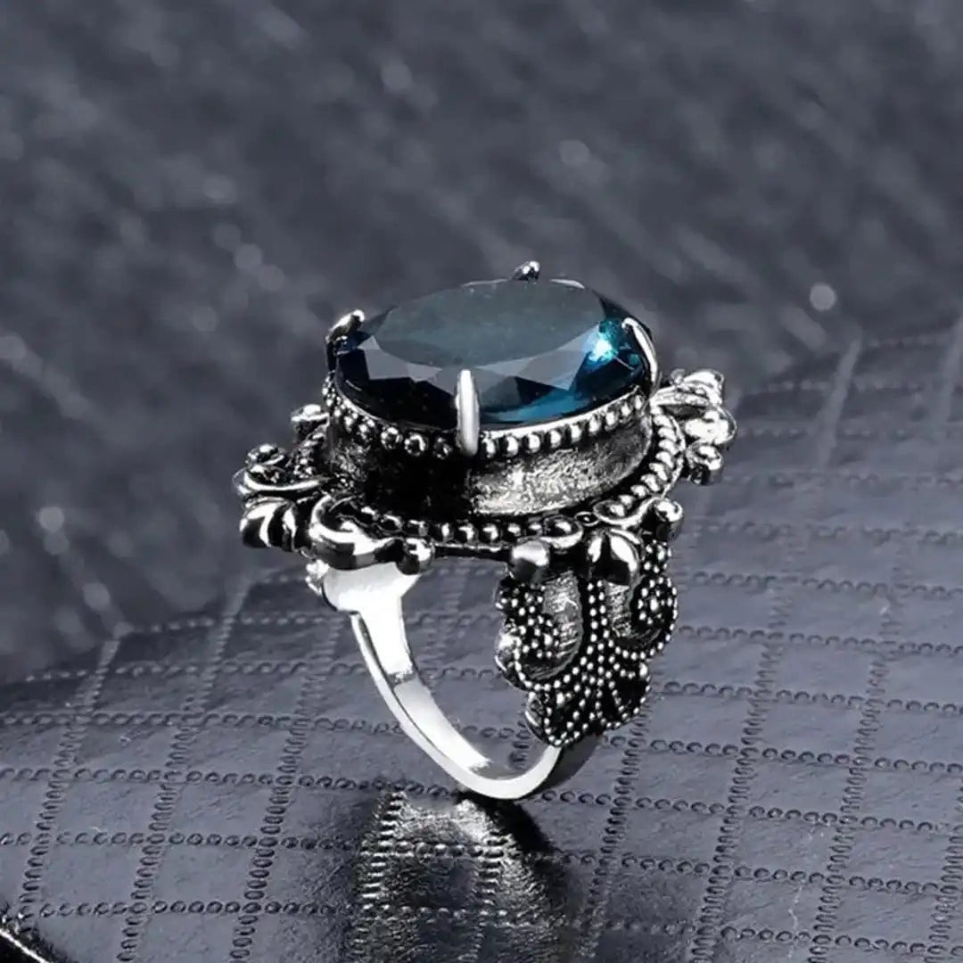 Silver Ring Bláthnaid with Blue Zircon