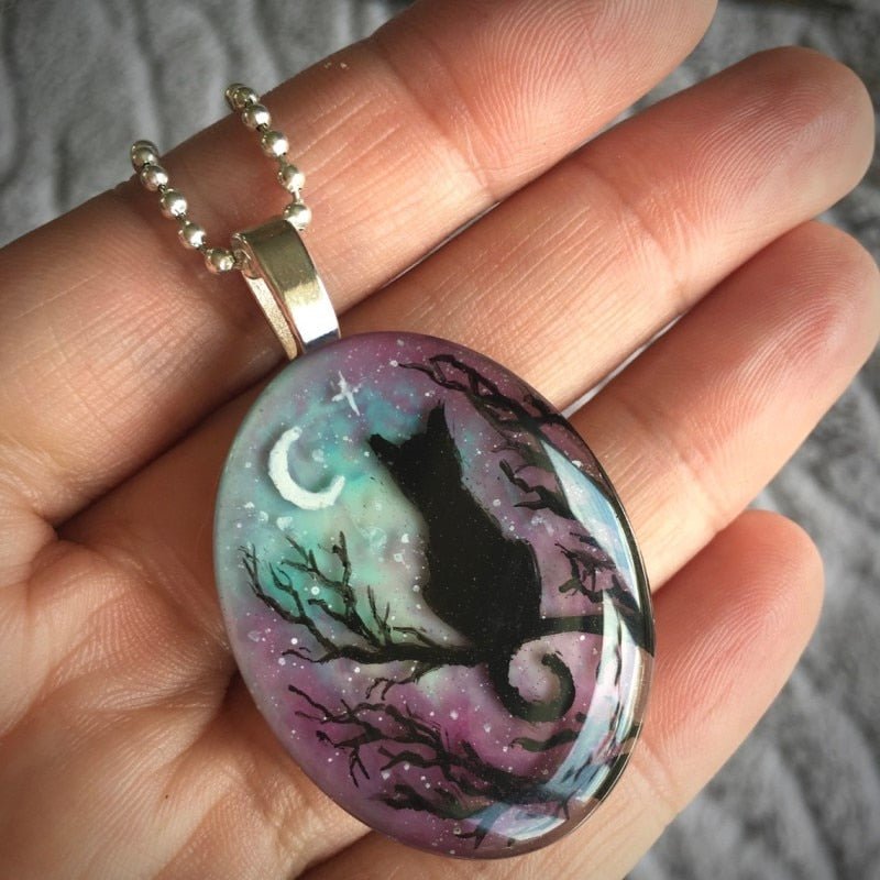 Antique Gold Necklace Nuala with Cat and Moon