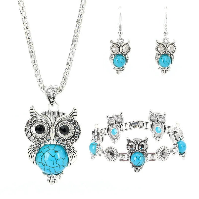Silver Necklace Aoife with Turquoise Owl