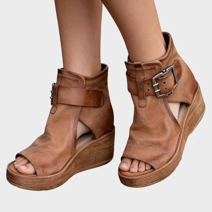 Vreni – Sommerliche Keil-Sandalen im Vintage-Look