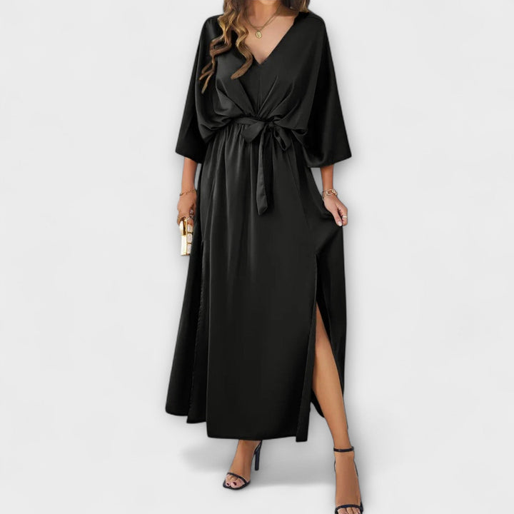 Sabrina - Cremefarbenes Maxikleid mit V-Ausschnitt