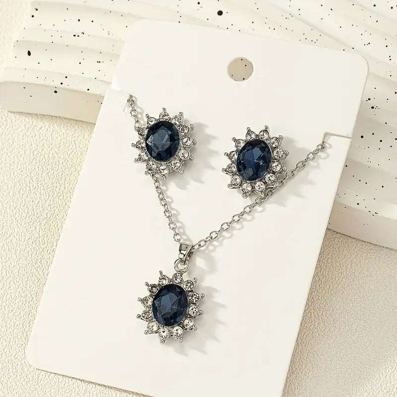 Silver Necklace Aoibhinn with Sapphire