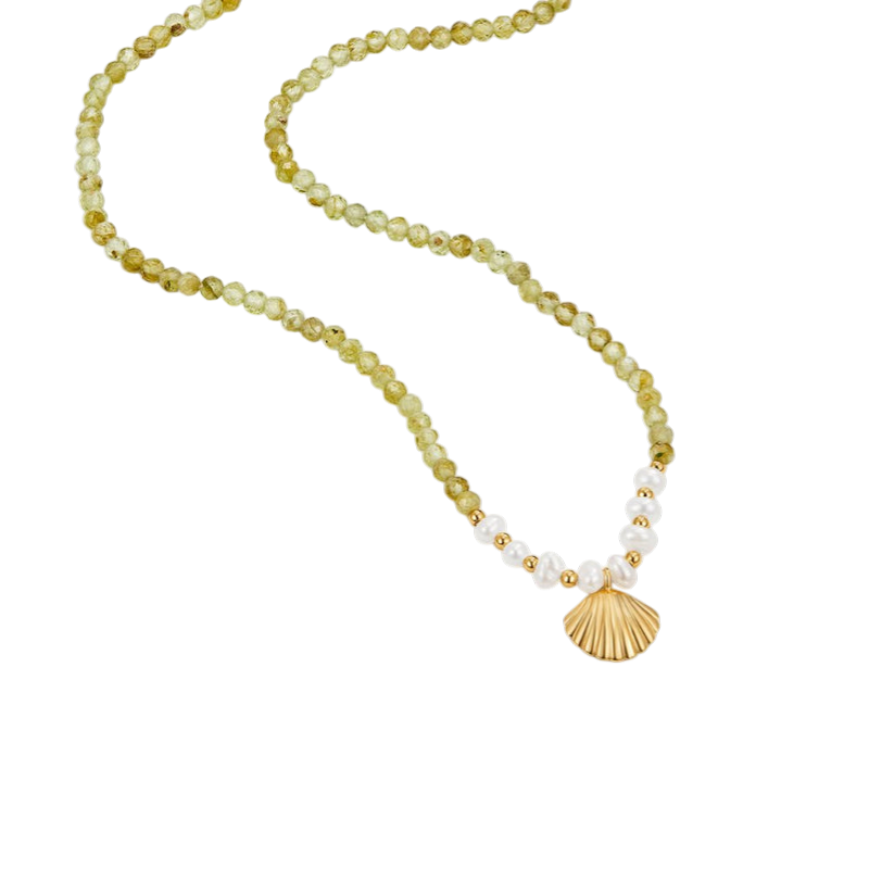 Peridot Beaded Necklace Niamh with Shell Pendant
