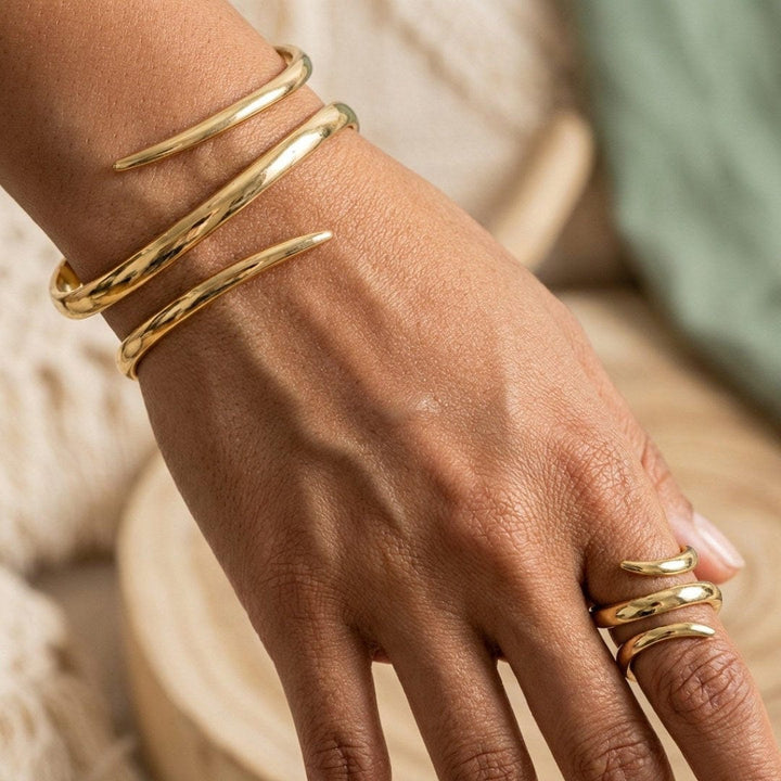 Gold Bangle and Ring Set Galway with Snake Design