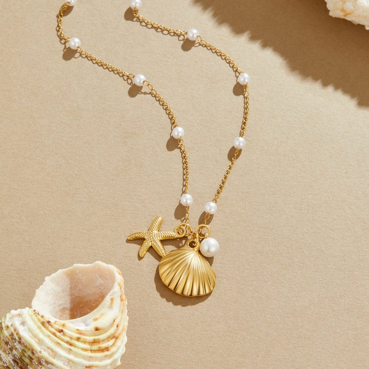 Gold Charm Necklace Dervla with Shell and Starfish