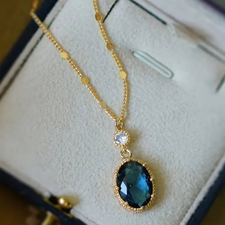 Gold Necklace Sadhbh with Sapphire and Zirconia
