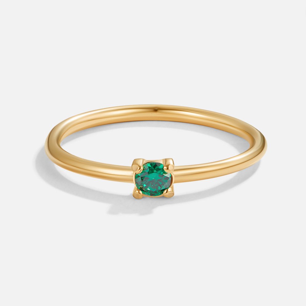 Gold Ring Deirdre with Ruby