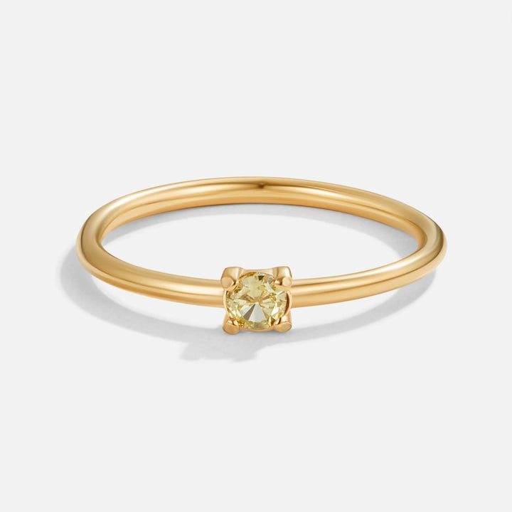 Gold Ring Deirdre with Ruby