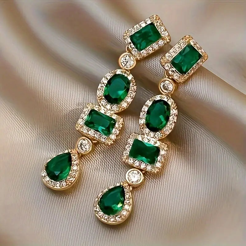 Gold Drop Earrings Niamh with Emerald
