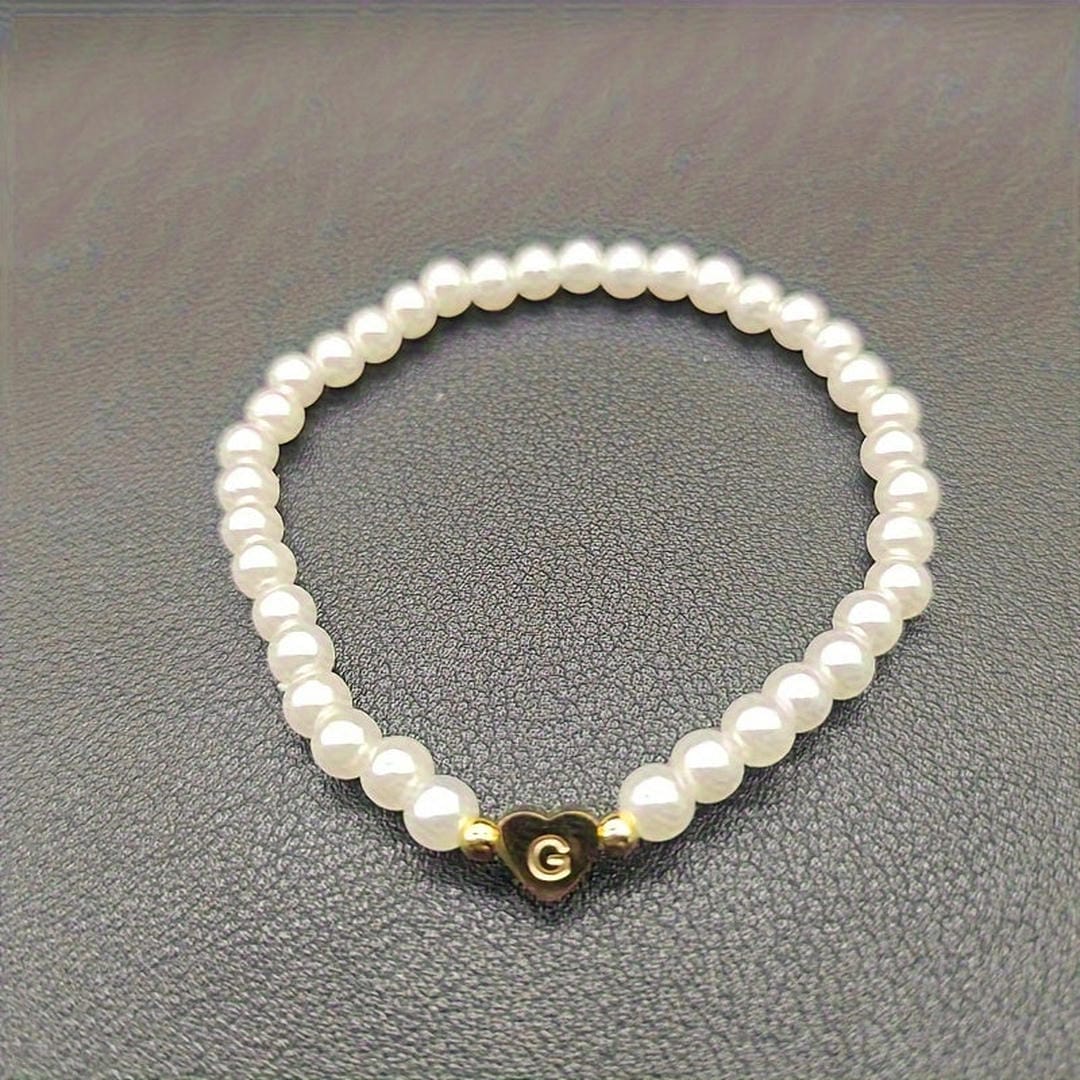 Pearl Beaded Bracelet Laoise with Heart Initial