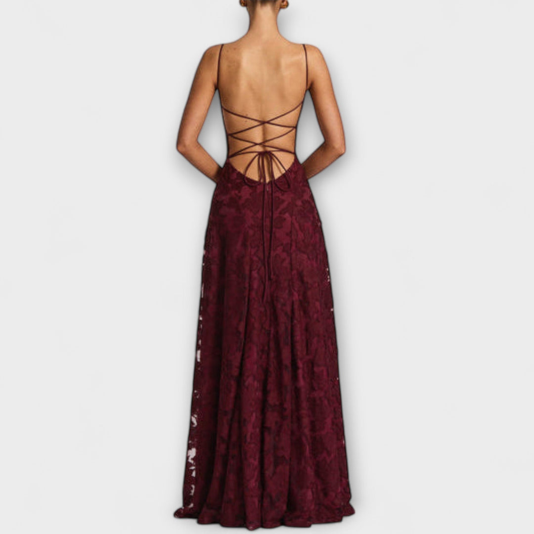 Kairi - Weisses Floral-Spitzen-Maxikleid