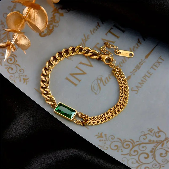 Gold Chain Bracelet Muirne with Emerald