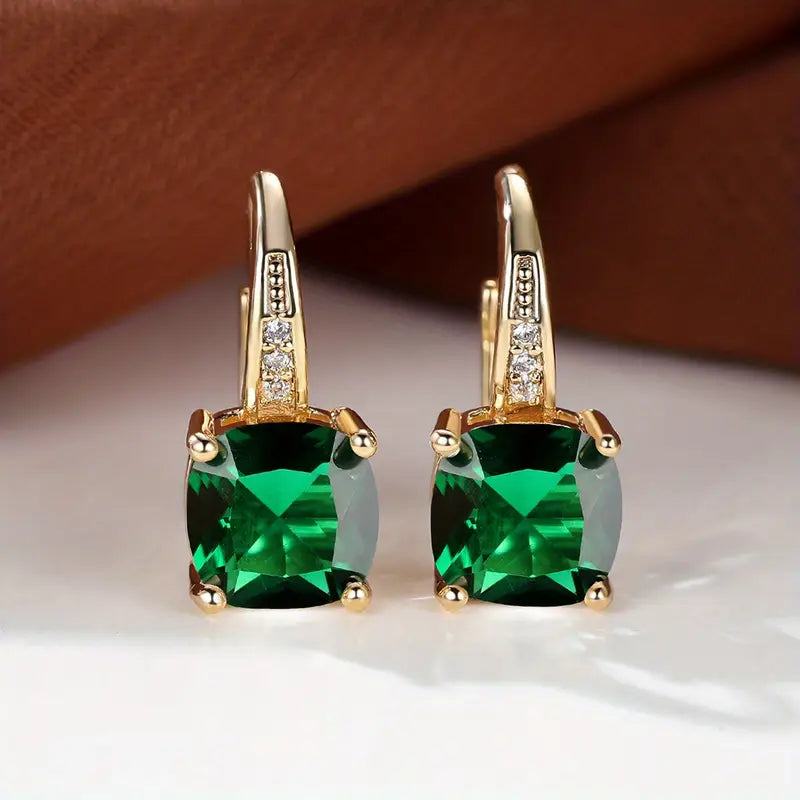 Gold Drop Earrings Gráinne with Blue Sapphire