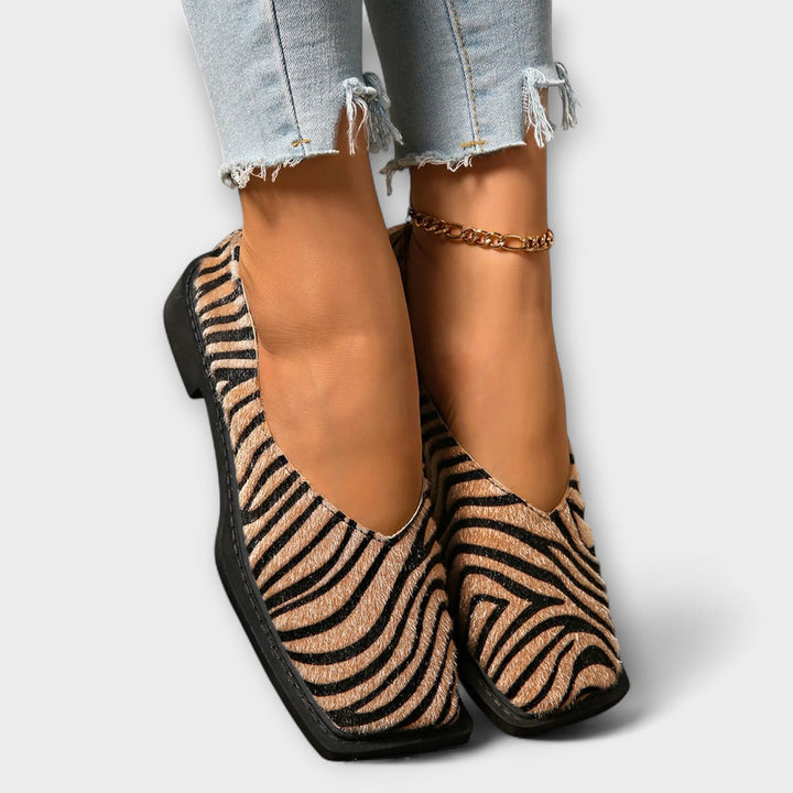 Adelgund - Freizeitschuhe mit Zebra-Druck