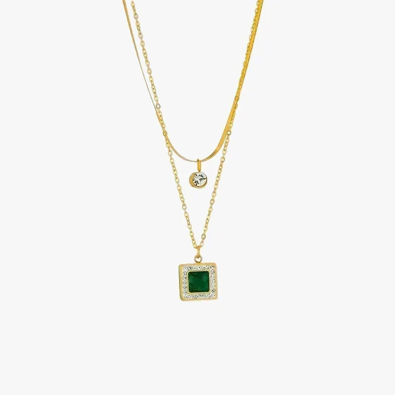 Gold Layered Necklace Fionnuala with Emerald
