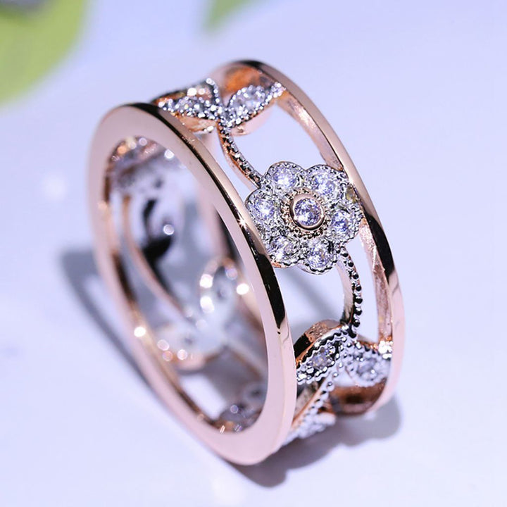 Rose Gold Ring Róisín with Crystal Flowers
