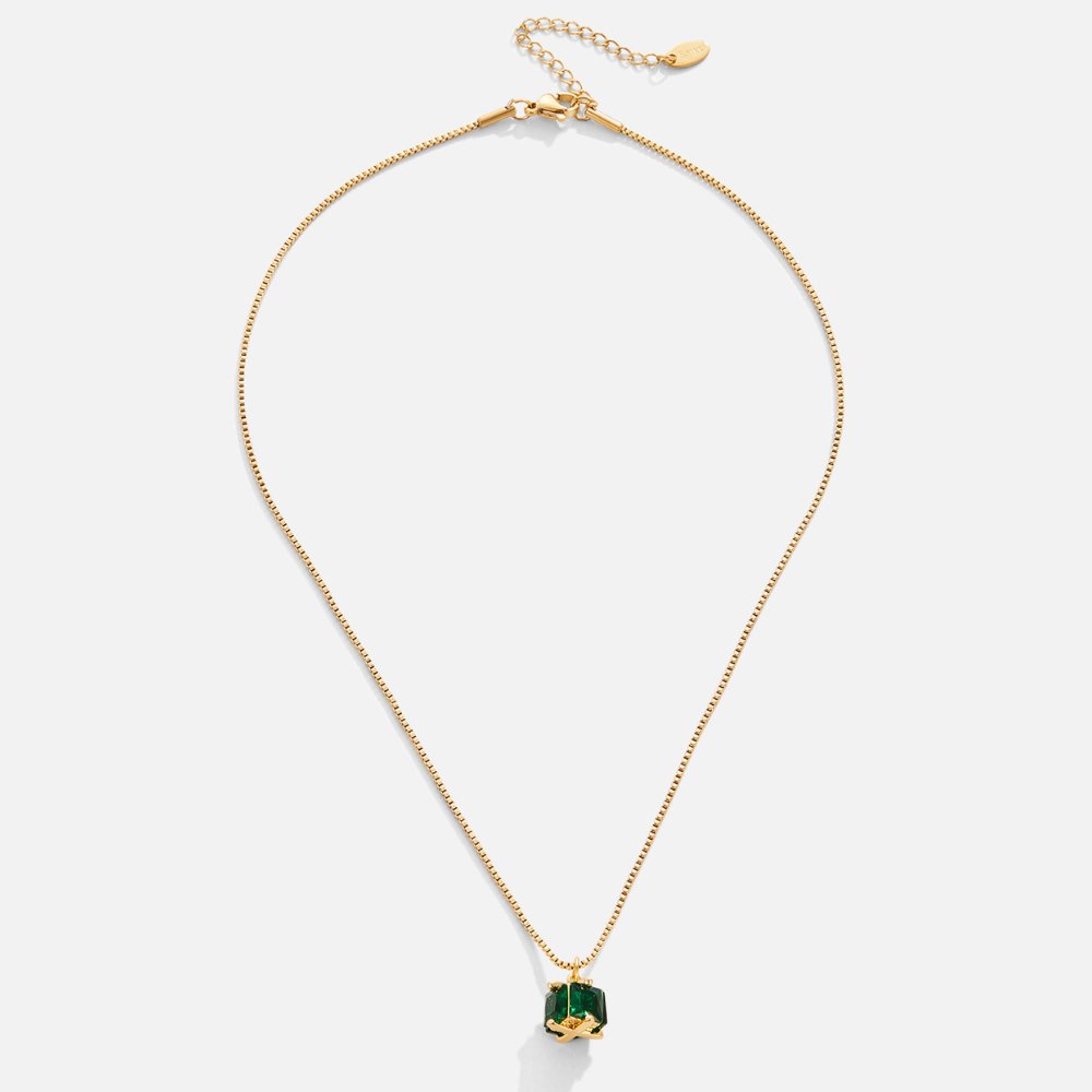 Gold Necklace Órlaith with Emerald