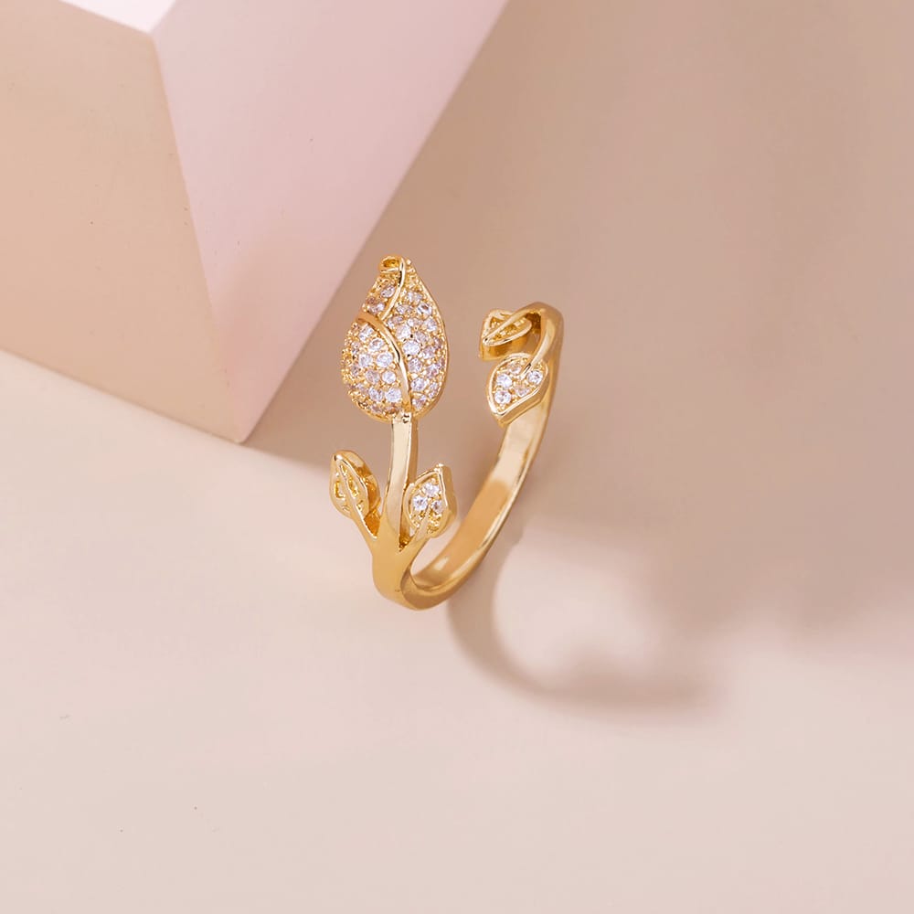 Gold Open Ring Sorcha with Crystal Rose