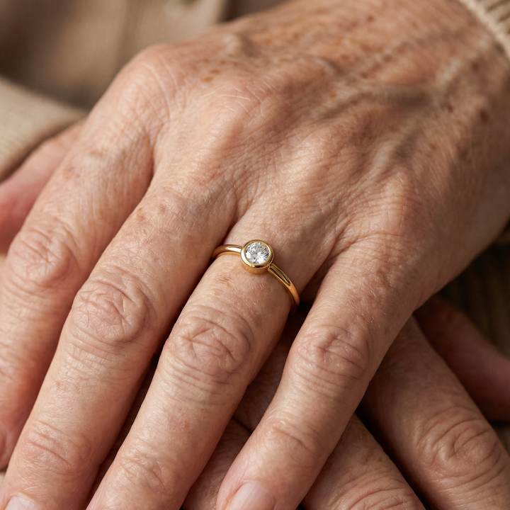 Gold Solitaire Ring Aoife with Zirconia