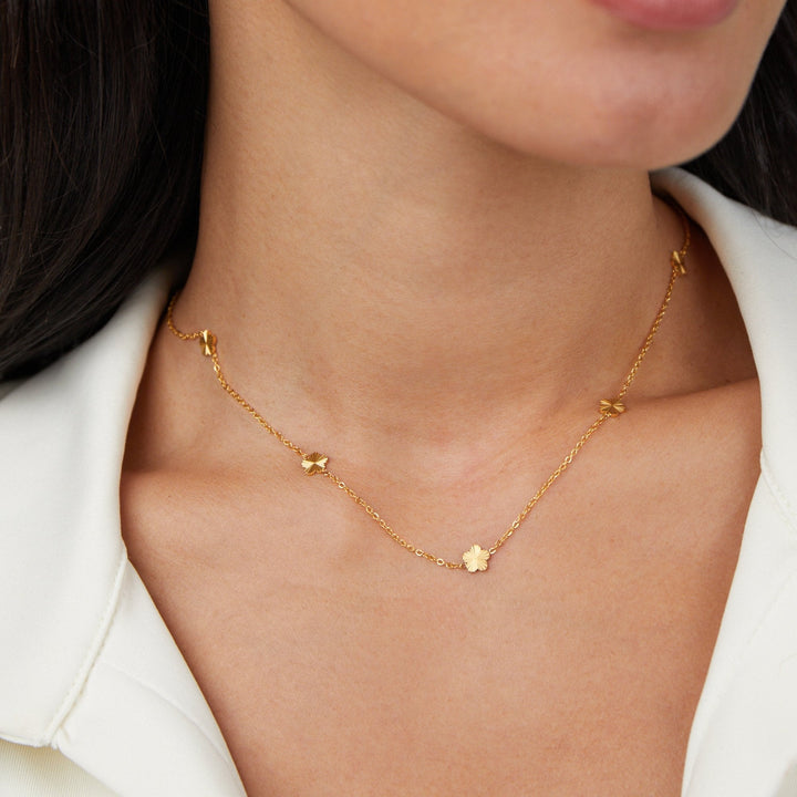 Gold Necklace Sinéad with Fan Motifs