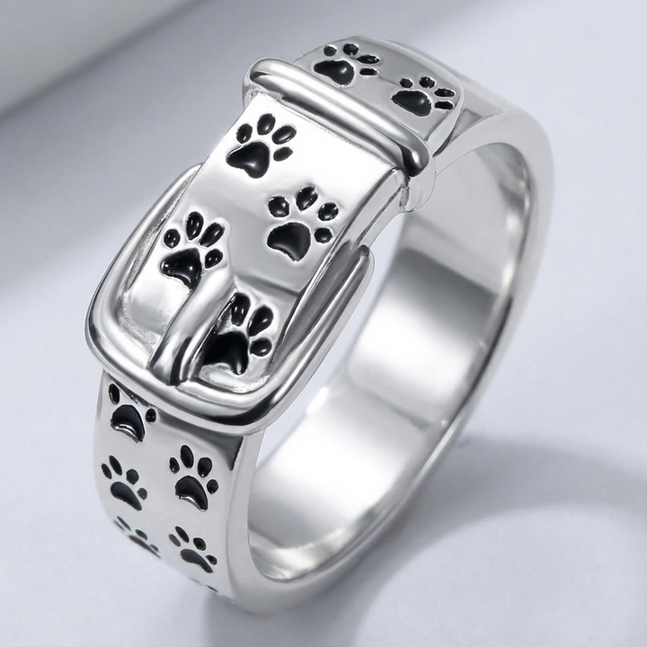Silver Band Ring Bláthnaid with Paw Print Motif