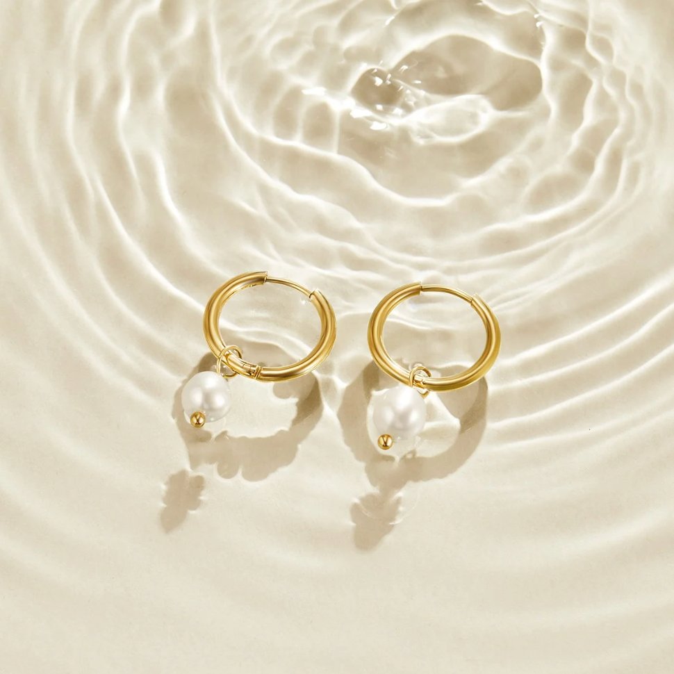 Gold Hoop Earrings Emer with Baroque Pearl