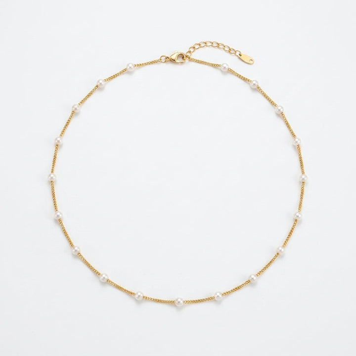 Gold Beaded Necklace Aisling with Pearls