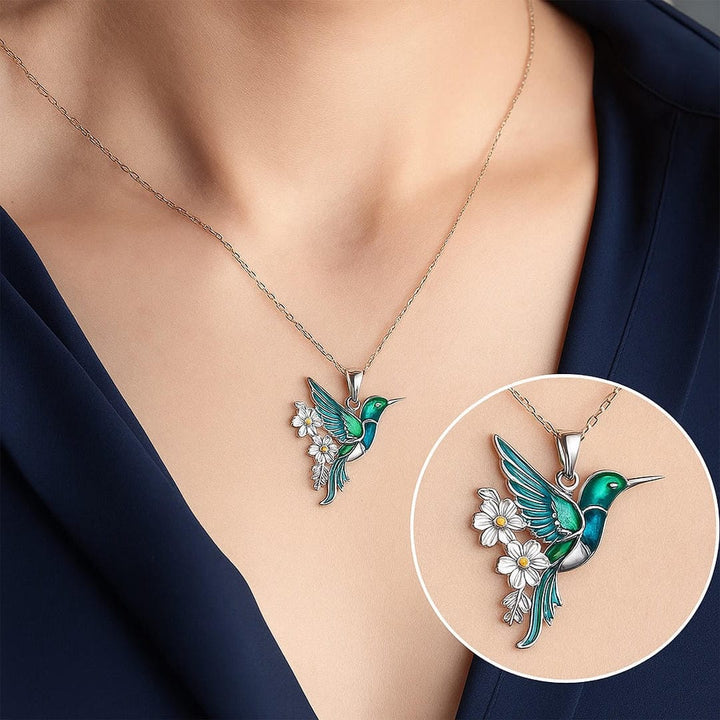 Silver Necklace Set Síle with Hummingbird Motif