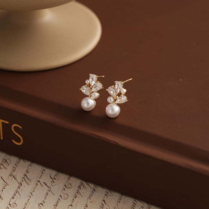 Gold Stud Earrings Eithne with Pearls and Crystals