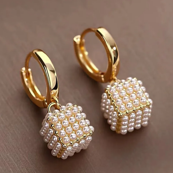Gold Drop Earrings Neasa with Pearl Cube
