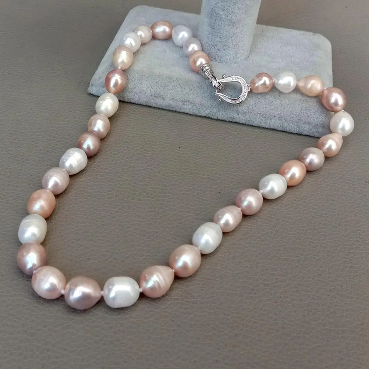 Pearl Beaded Necklace Muirne with Pink and White Pearls