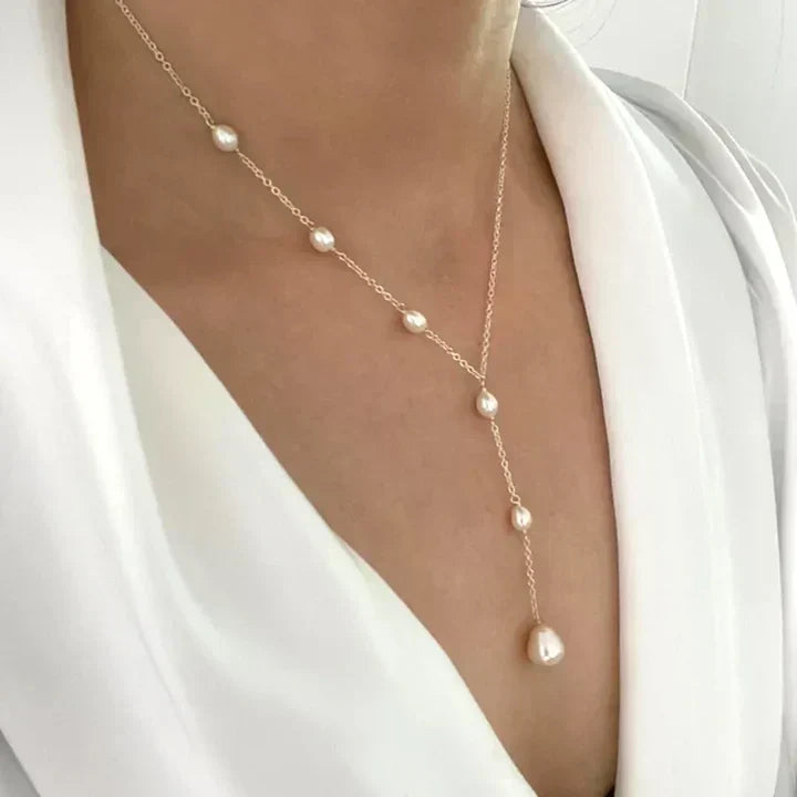 Gold Necklace Aoife with Pearl Drop