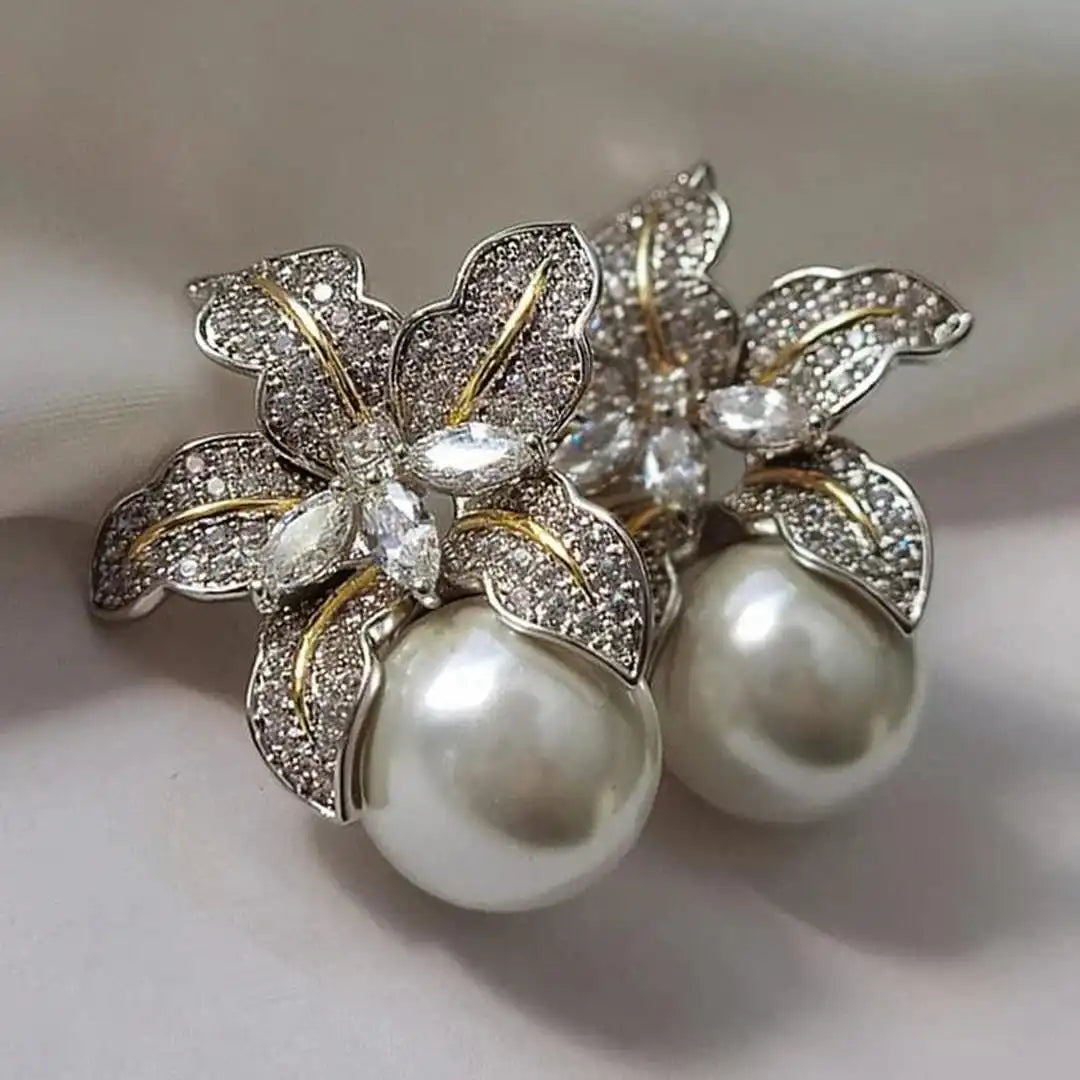 Silver Drop Earrings Saoirse with Flower and Pearl