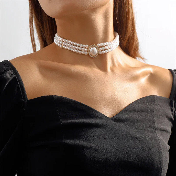 Pearl Choker Necklace Áine with Gold Accent