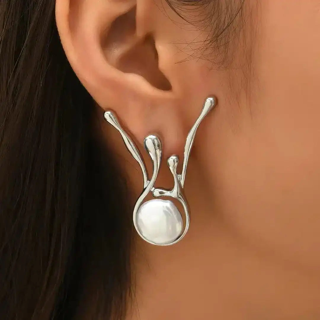 Silver Stud Earrings Fionnuala with Pearl