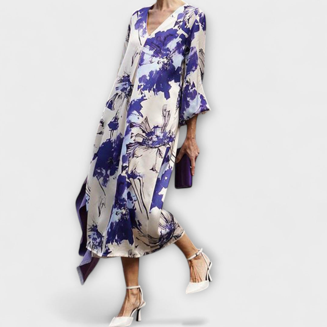 Maria - Weiss-lila Kleid mit Blütenmuster