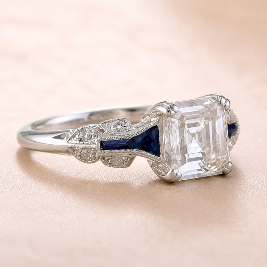 Gold Ring Gráinne with Blue Sapphire