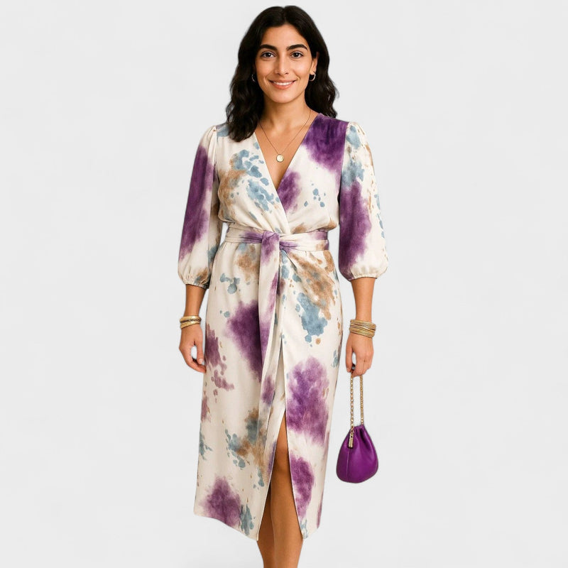 Larissa - Crossover-Kleid mit lila Aquarellmuster