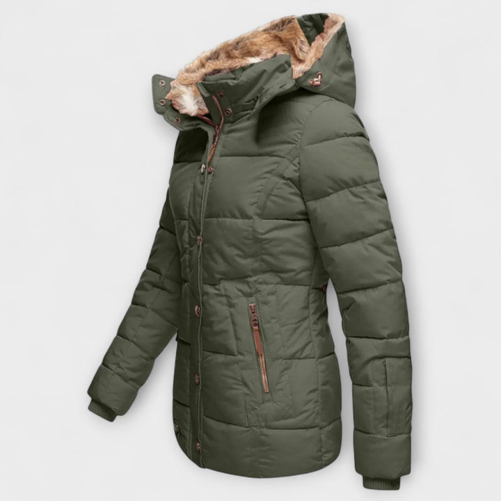 Tiana - Schwarze elegante Damenjacke mit Fellkapuze