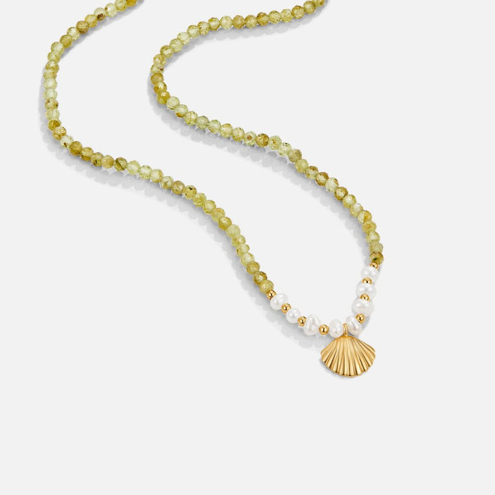Peridot Beaded Necklace Niamh with Shell Pendant