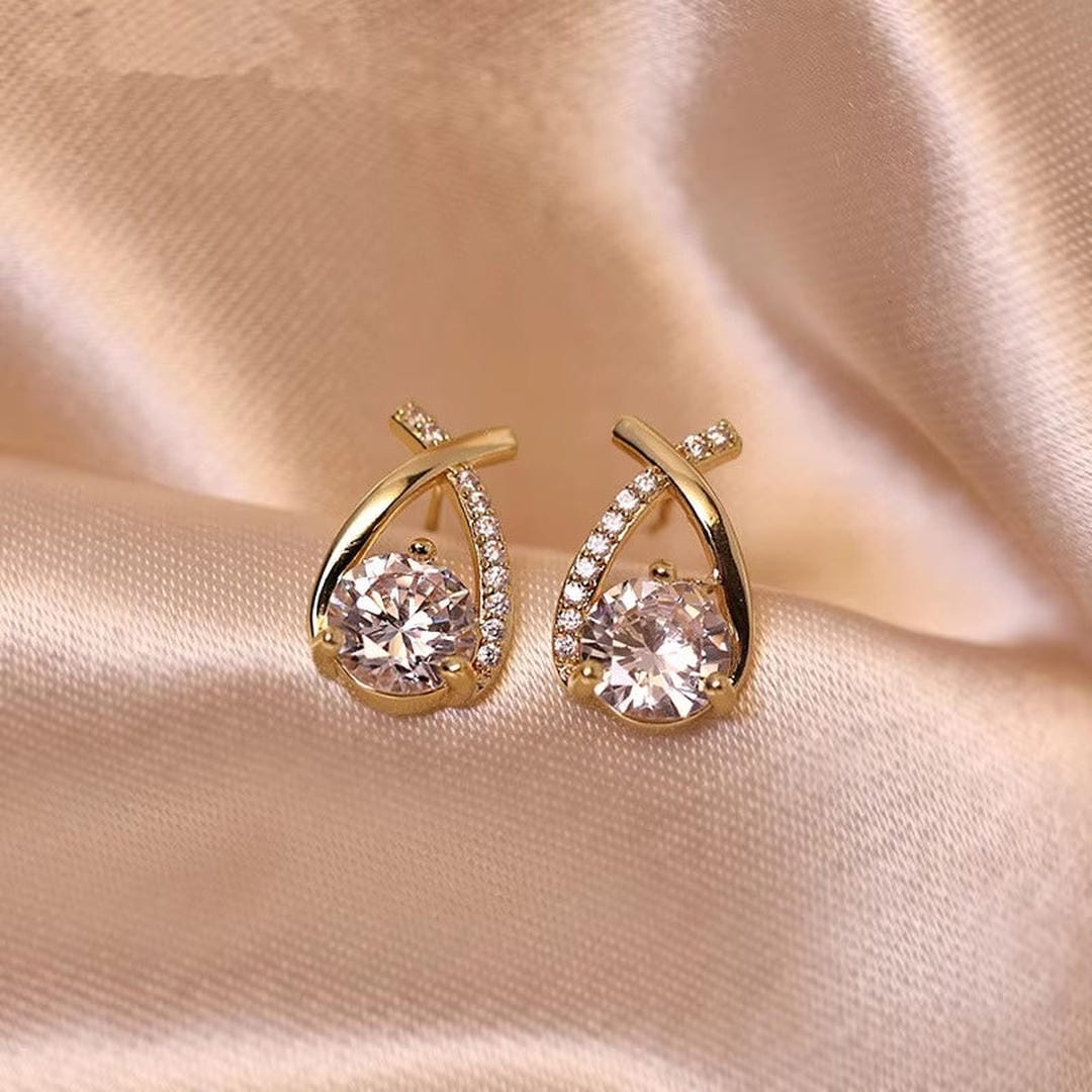 Gold Stud Earrings Órla with Crystal
