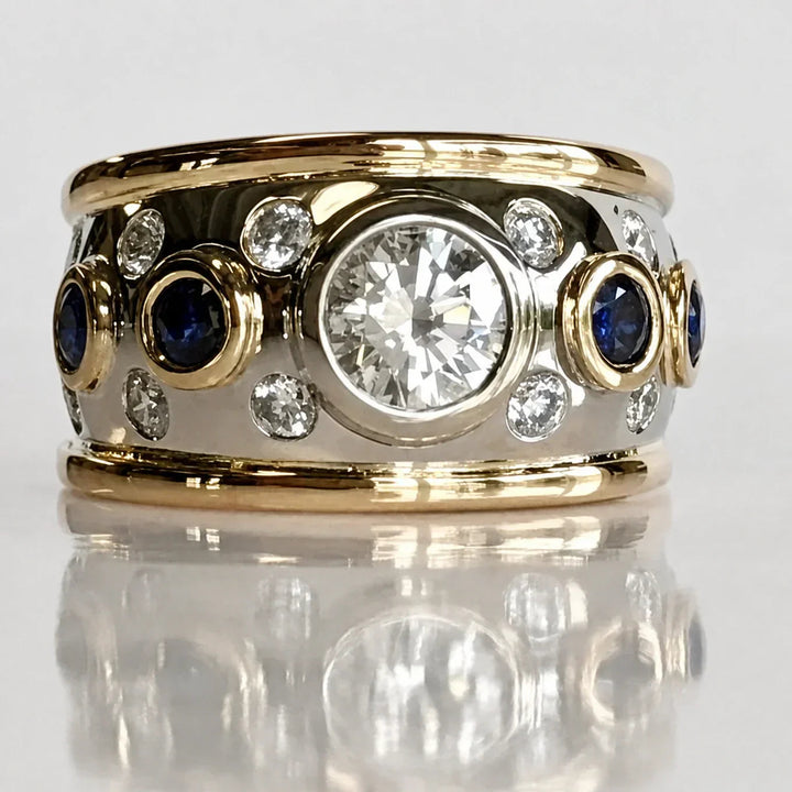 Gold Band Ring Sinéad with Sapphire and Zirconia
