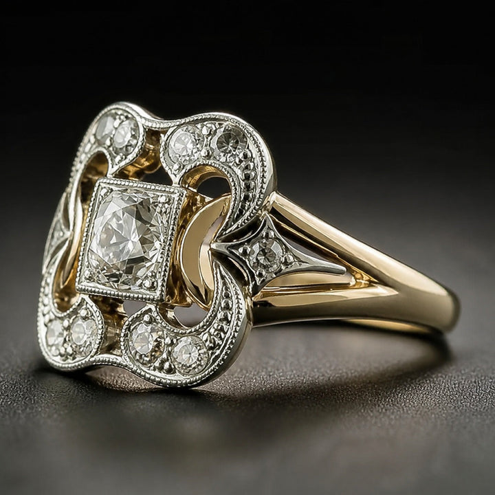Gold Ring Gráinne with Crystals