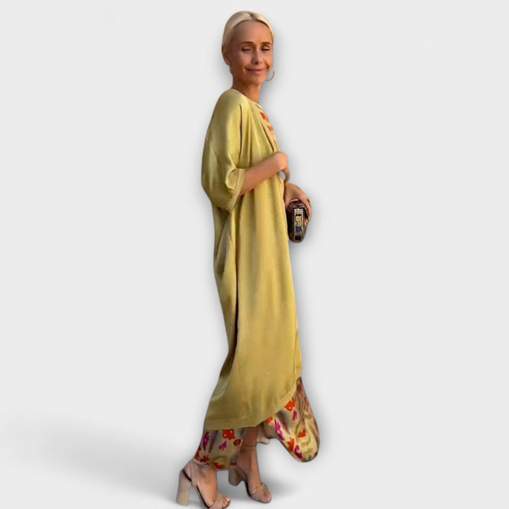 Elveria - Beiges Maxikleid mit passendem Cardigan