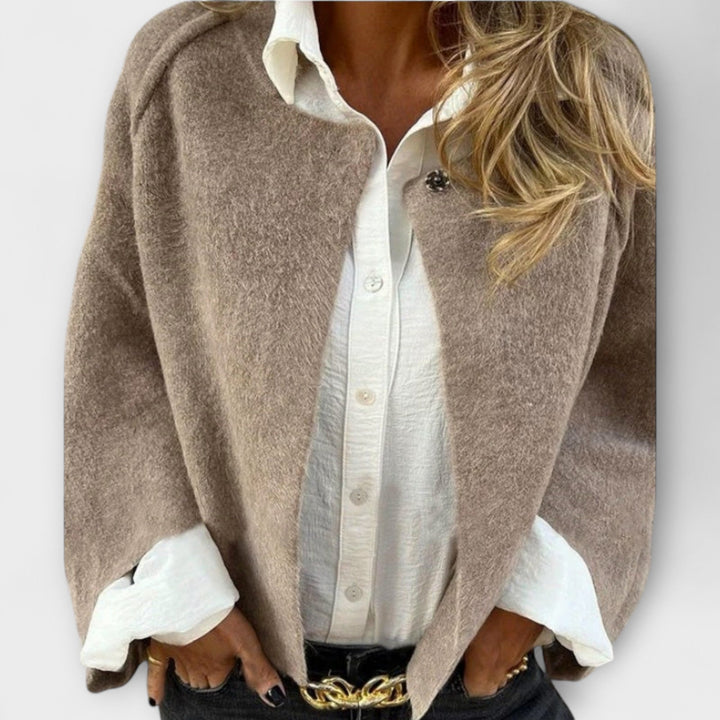 Lena - Beige kurze Jacke mit Rundhalsausschnitt